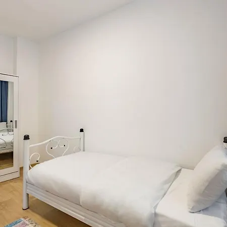 Apartamento Altiyol Boga, Center Of Kadikoey Estambul